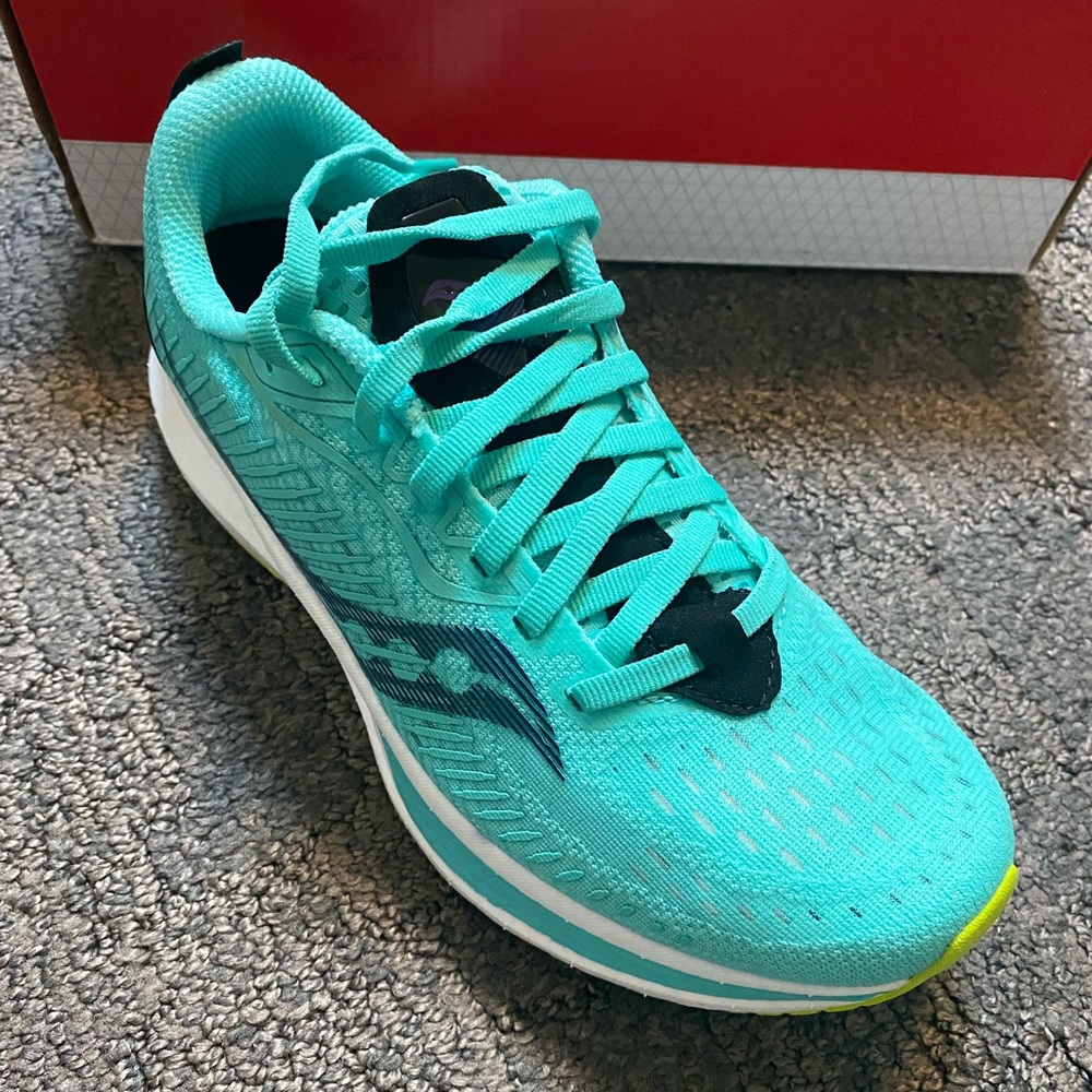 NEW Saucony Endorphin Speed 2